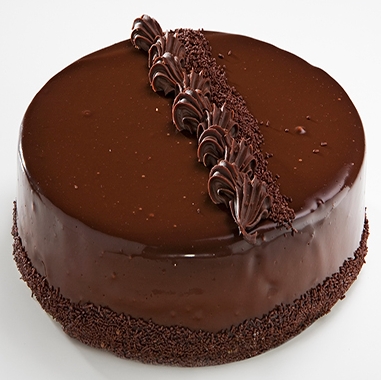 Nemli Dokulu 4-6 Kişilik Çikolatalı Doğum Günü Pastası pasta